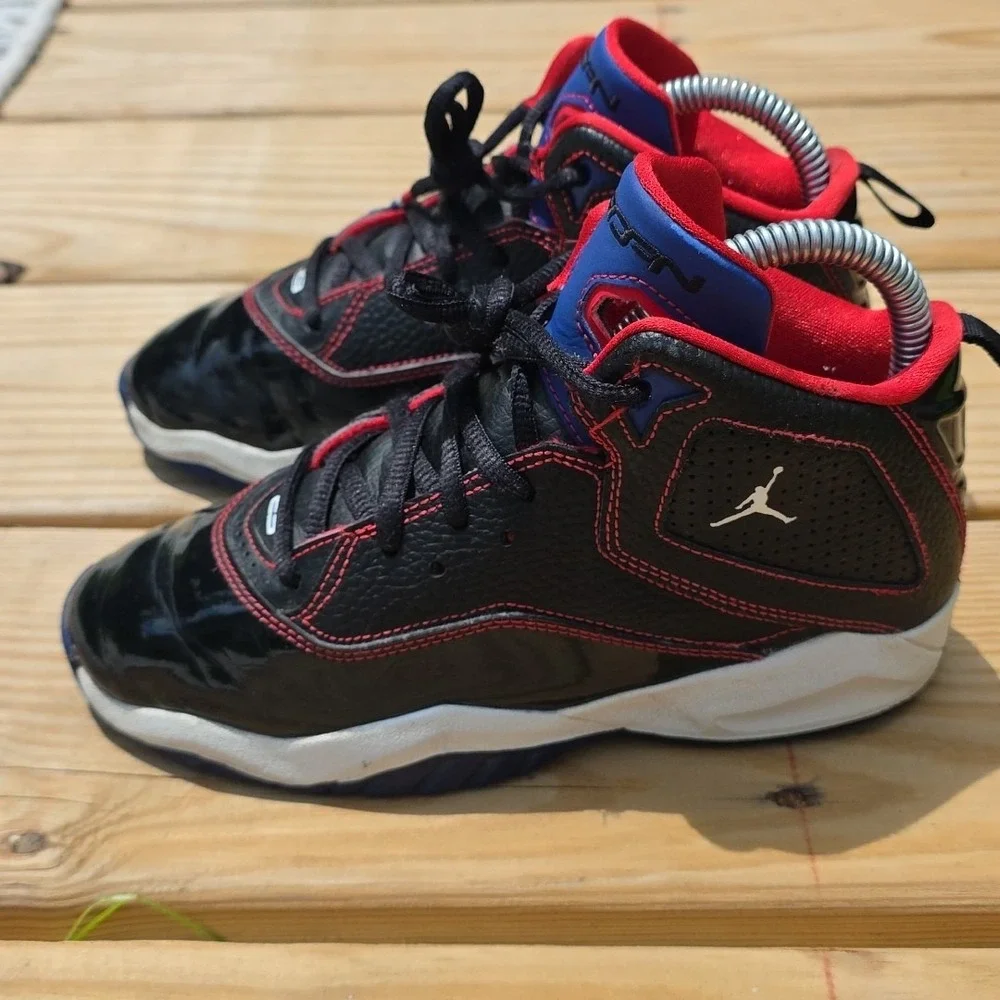 Jordan B'Loyal Men's‎ 3Y Black Red Blue CT1509-001